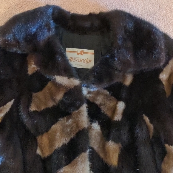 3. Vintage Alexander Furs Montreal Mink Chevron Stripe Coat  Luxe Designer - Picture 3 of 9